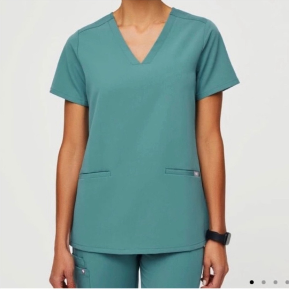Figs Casma Scrub Top‎